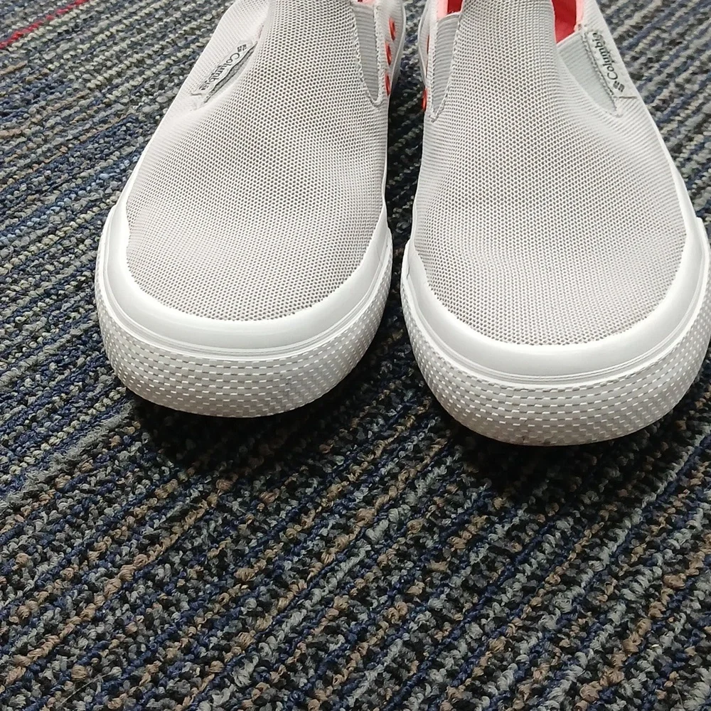 Columbia slip on distant waters PFG shoes! Womens 5.5 Like New - Picture 3 of 7
